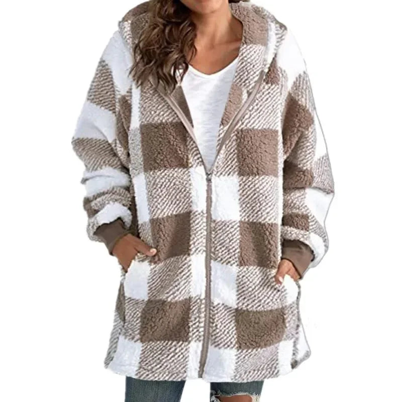 Casaco Feminino Longo de Plush com Capuz