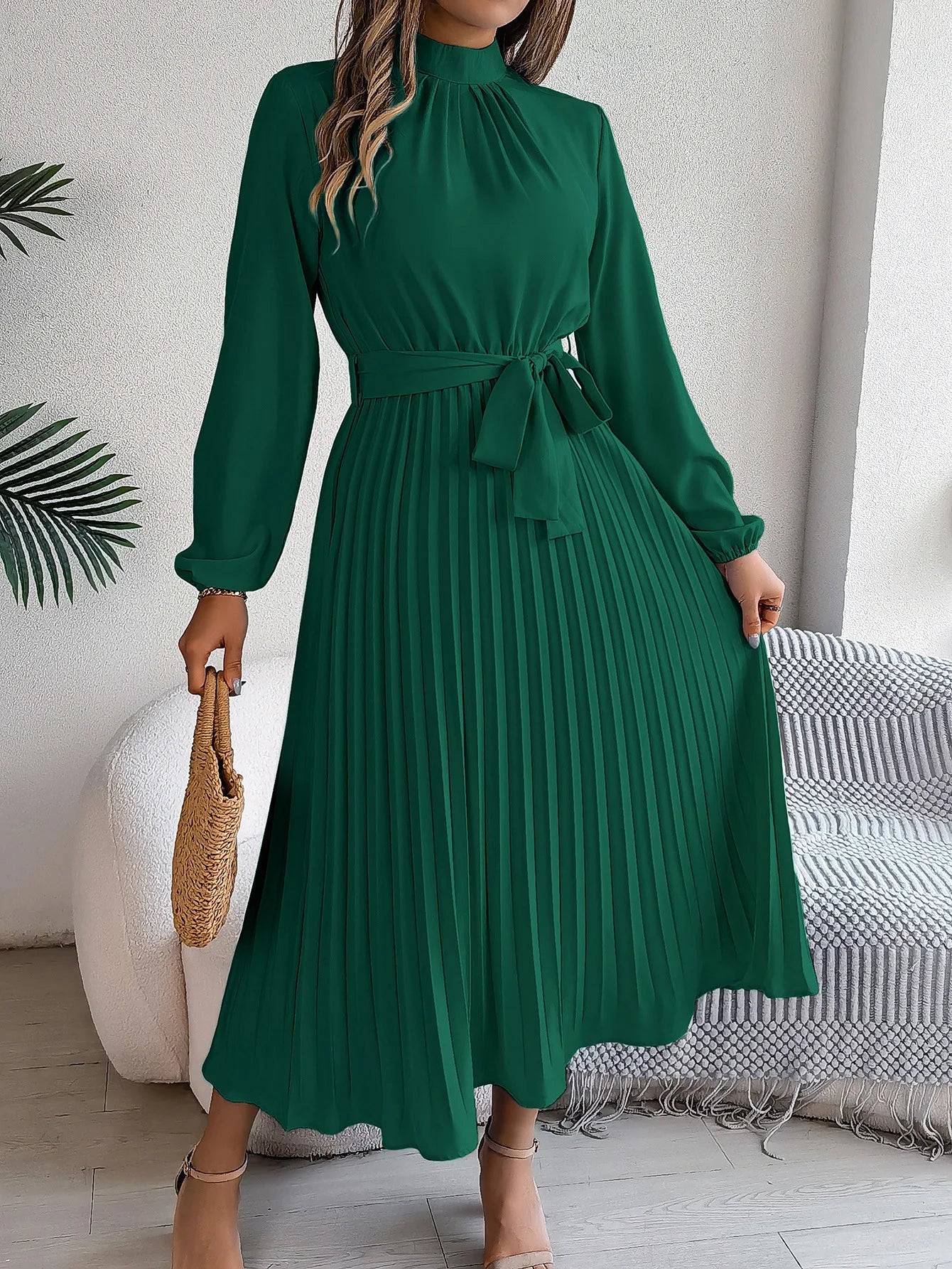 Vestido Feminino Plissado Manga Longa