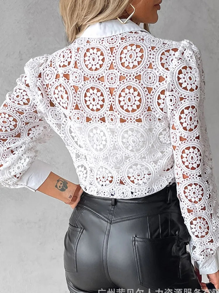 Blusa de Renda Feminina com Gola Clássica
