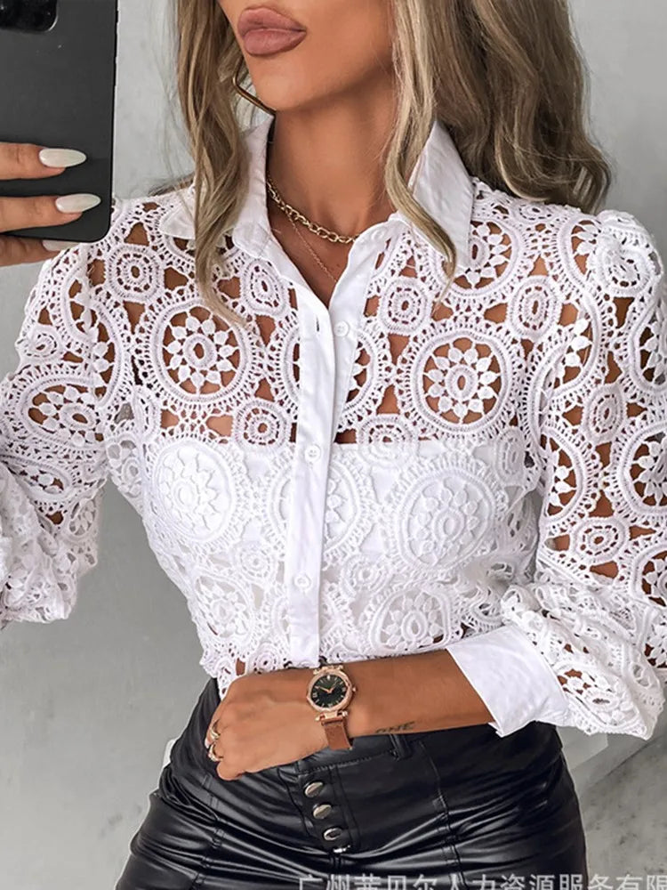 Blusa de Renda Feminina com Gola Clássica