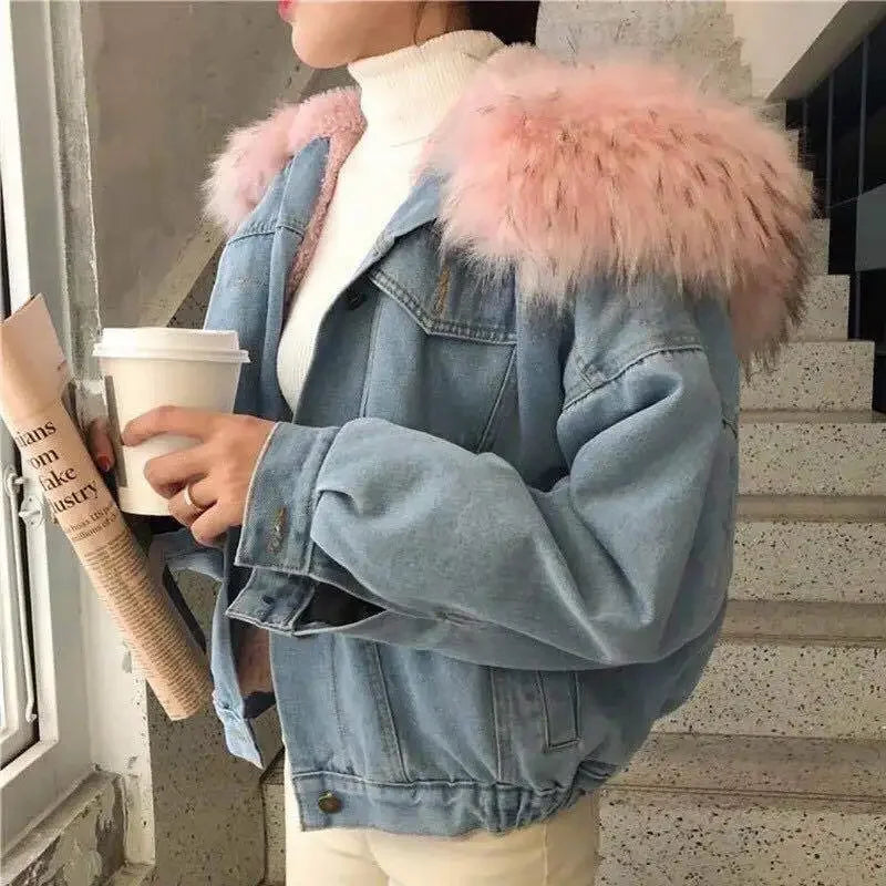 Jaqueta Feminina Jeans com Capuz