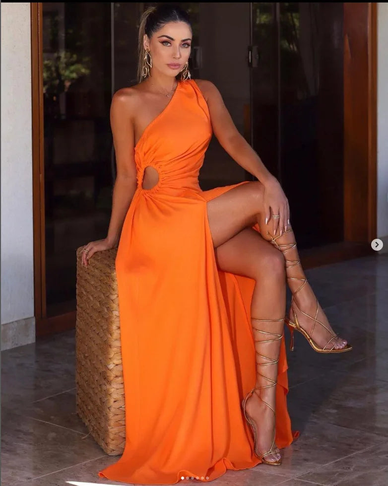 Vestido Sensual com Fenda