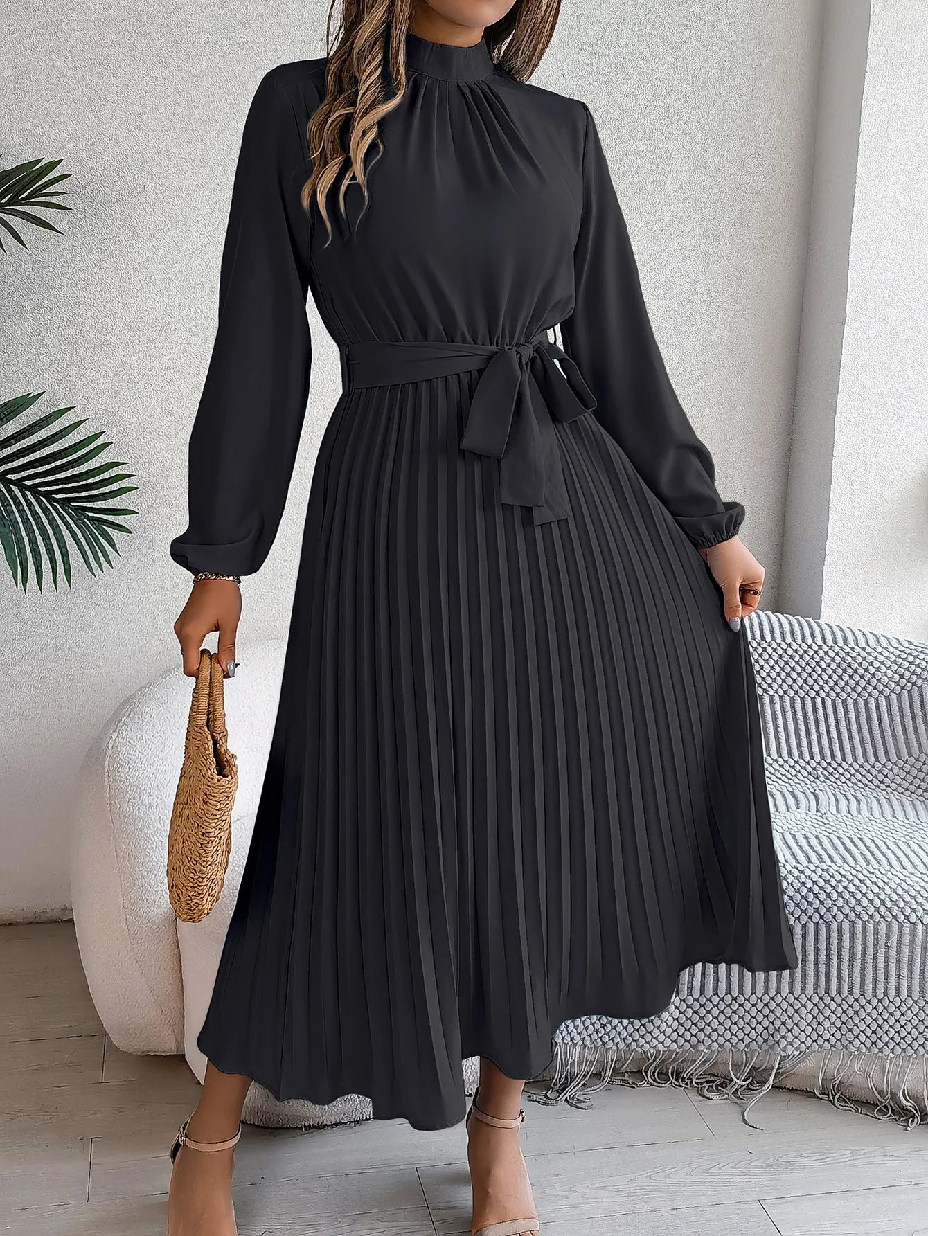Vestido Feminino Plissado Manga Longa