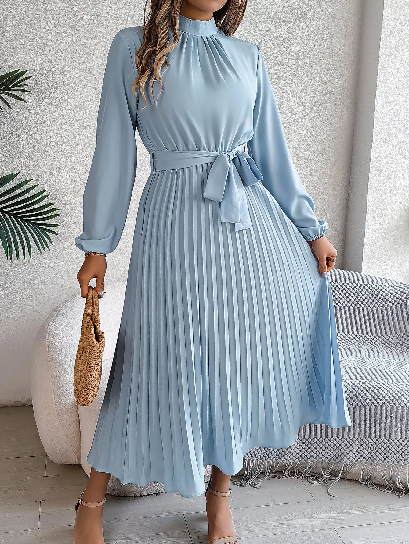 Vestido Feminino Plissado Manga Longa