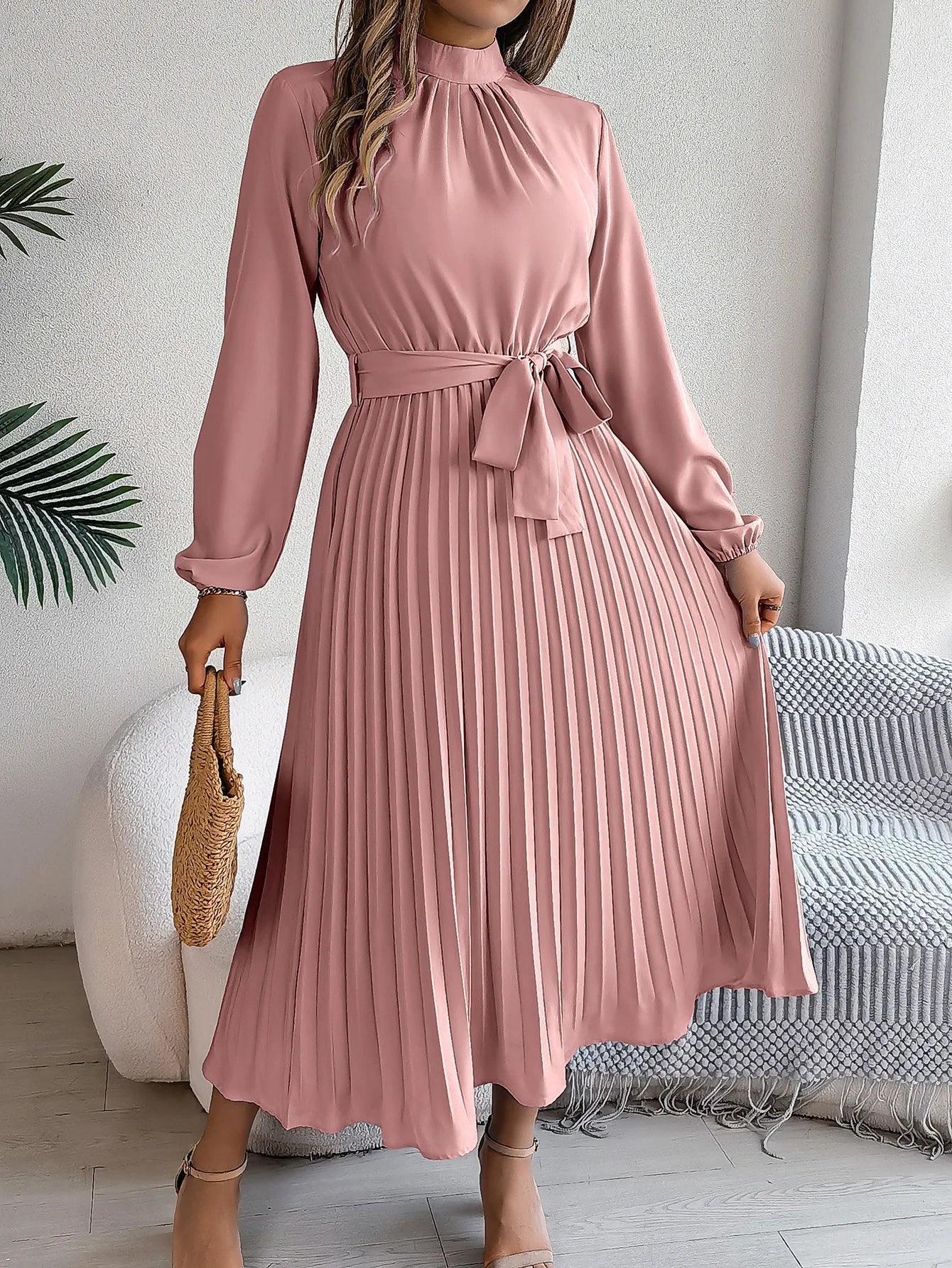 Vestido Feminino Plissado Manga Longa